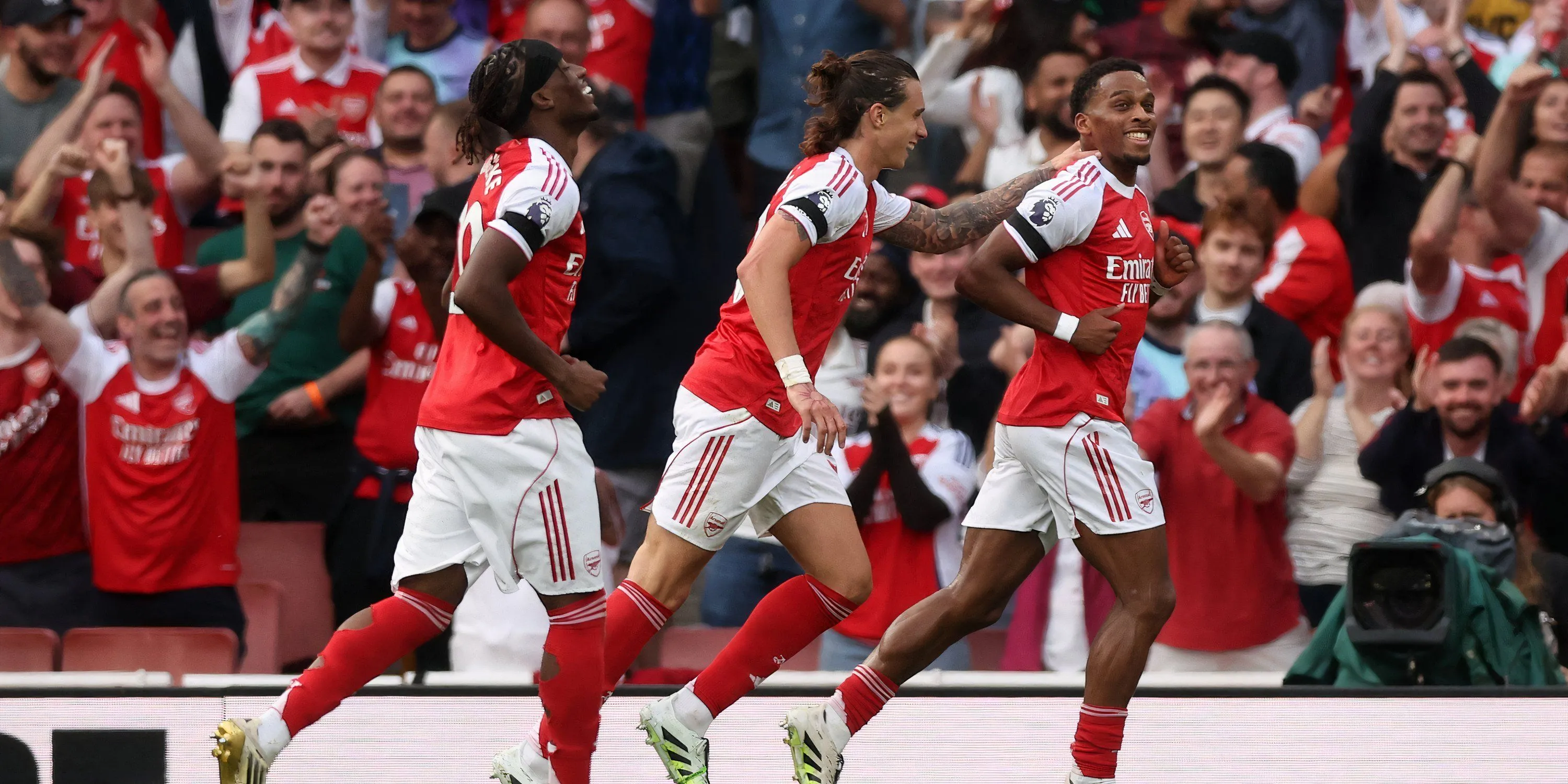 Jurrien Timber và Riccardo Calafiori - hai hậu vệ xuất sắc của Arsenal